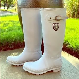 Kamik gray rubber boots